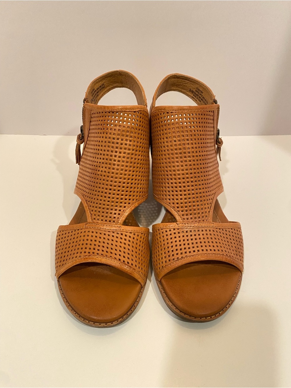 Sofft Perforated Leather Cognac Caramel Shootie Sandals Size 9.5M So Comfy!